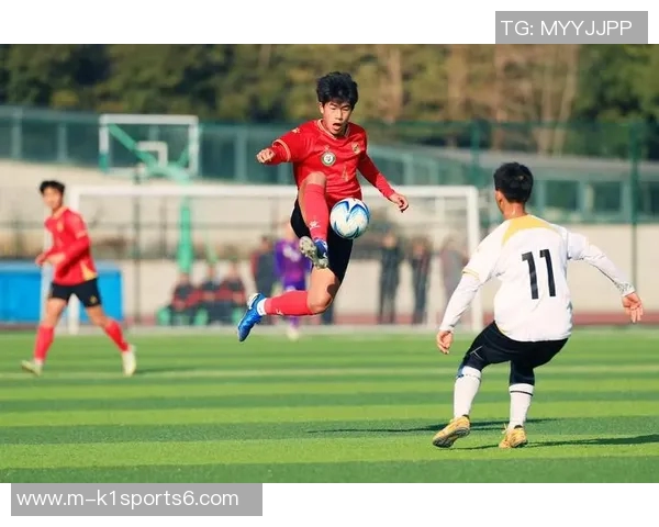 足球赛的激情与梦想在绿茵场上交汇的青春故事